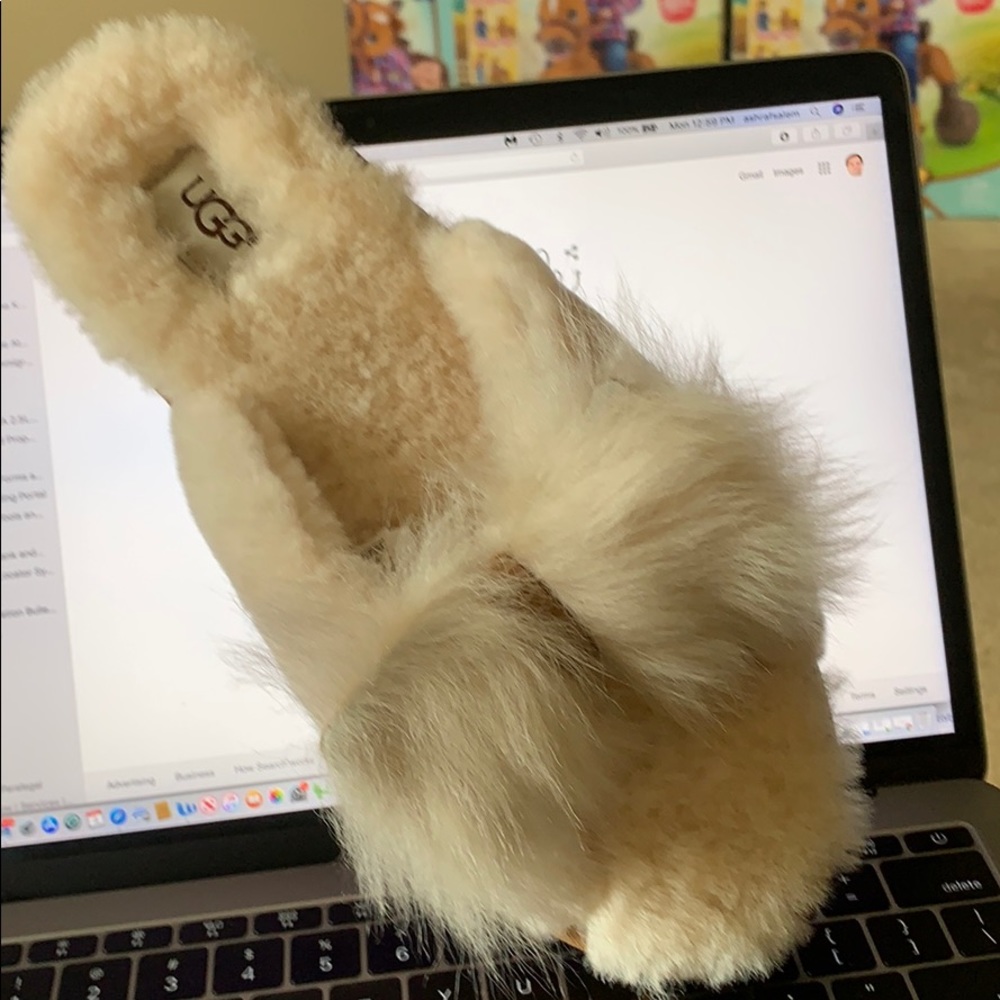UGG women’s slipper